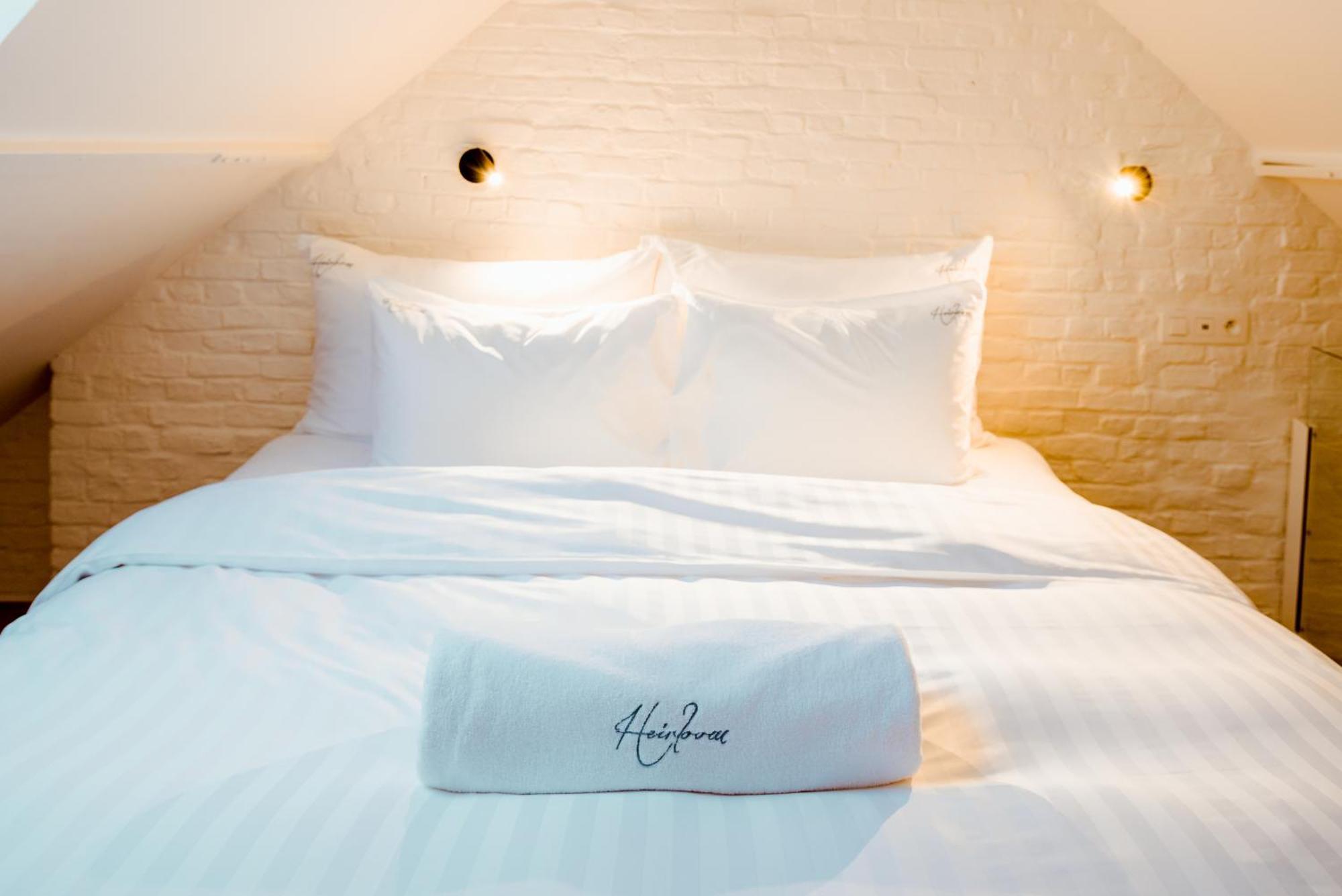 Heirloom - The Mansion Hotel Гент Стая снимка